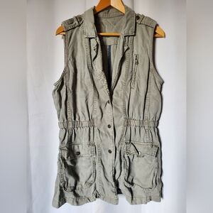 Kenneth Cole Vest
